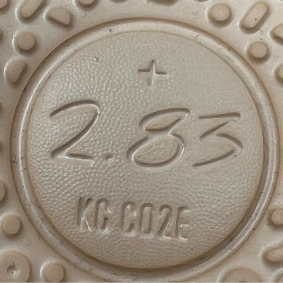 Allbirds Beige Sandals - Picture 6 of 9